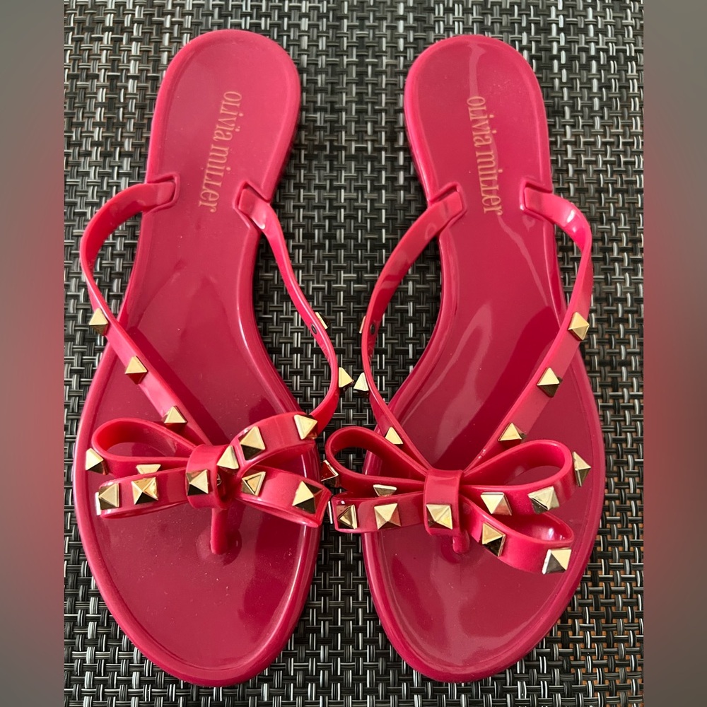 Nicole Miller Studded Sandals 🩷